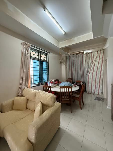 2-storey Terraced House for Sale in Taman JP Perdana (Johor Bahru) - Beyny Gan - Living Room - PropertyGuru.com.my