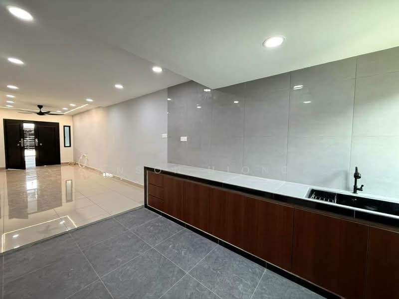 1-storey Terraced House for Sale in Taman Universiti (Skudai) - Anson Hiong - Kitchen - PropertyGuru.com.my