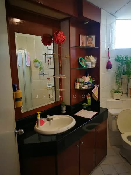 Condominium for Sale at Leader Garden - Jeff Ooi - Bathroom - PropertyGuru.com.my