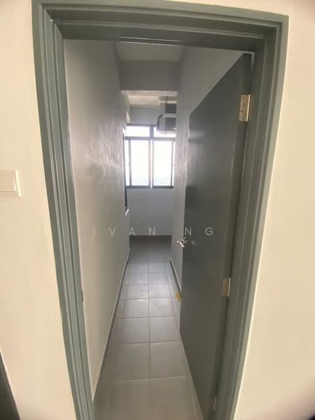 Servis Apartment untuk Disewa di Aera Residence - Ivan Ng - Corridor - PropertyGuru.com.my
