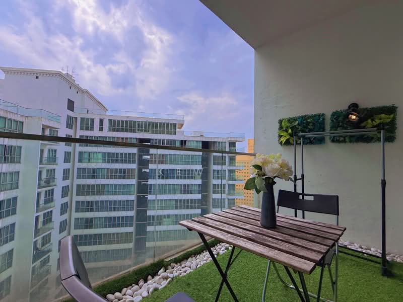 Servis Apartment untuk Disewa di Regalia Residence - Kew . - Balcony - PropertyGuru.com.my