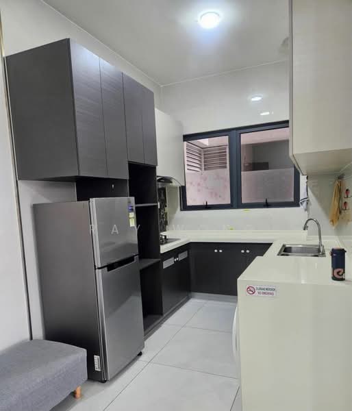 Condominium for Rent at Bay Point @ Country Garden Danga Bay - Ray Wong - Kitchen - PropertyGuru.com.my