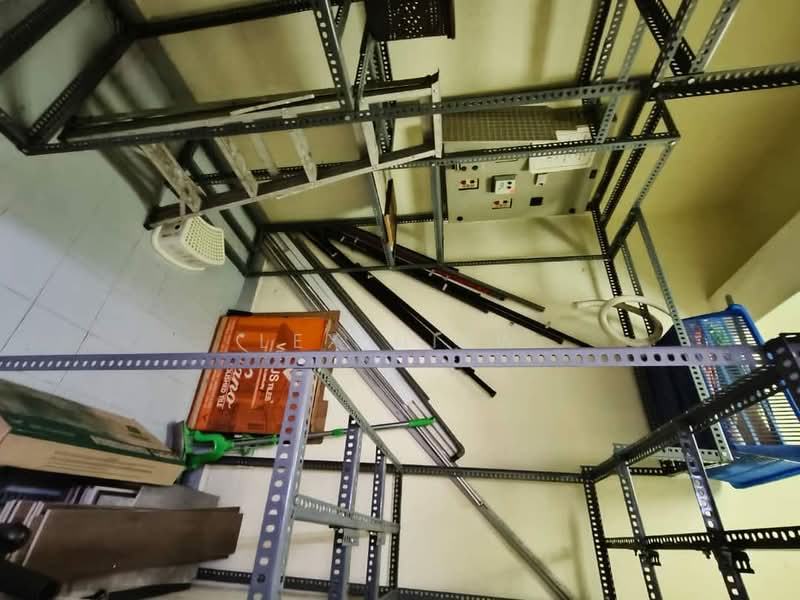 Kondominium untuk Dijual di Country Tower Condominium - Lex Hiew - PropertyGuru.com.my