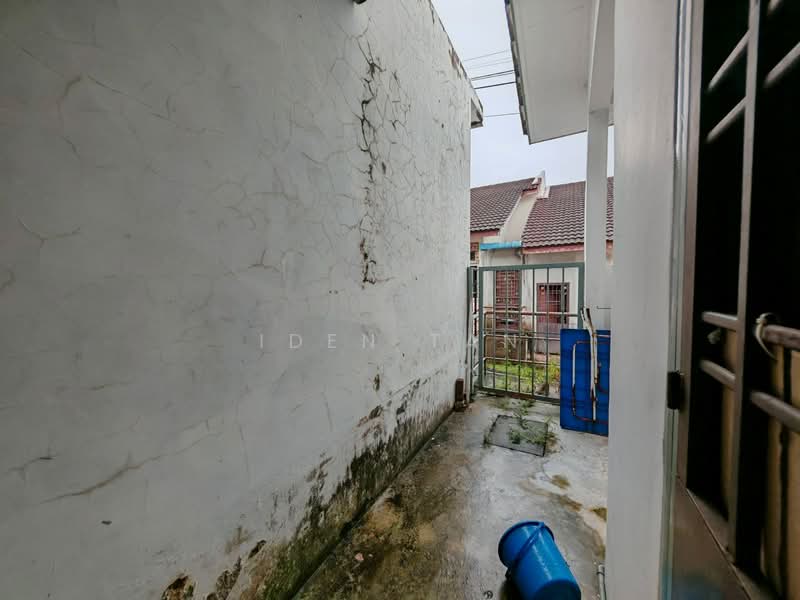 Rumah Teres 1 Tingkat untuk Dijual di Kangkar Pulai (Skudai) - Iden Tan - Exterior - PropertyGuru.com.my
