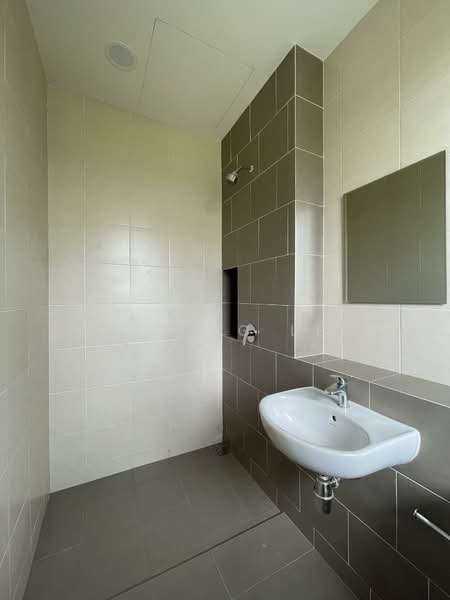 2-storey Terraced House for Rent in Bandar Rimbayu (Telok Panglima Garang) - Zi Ying Lee - Bathroom - PropertyGuru.com.my