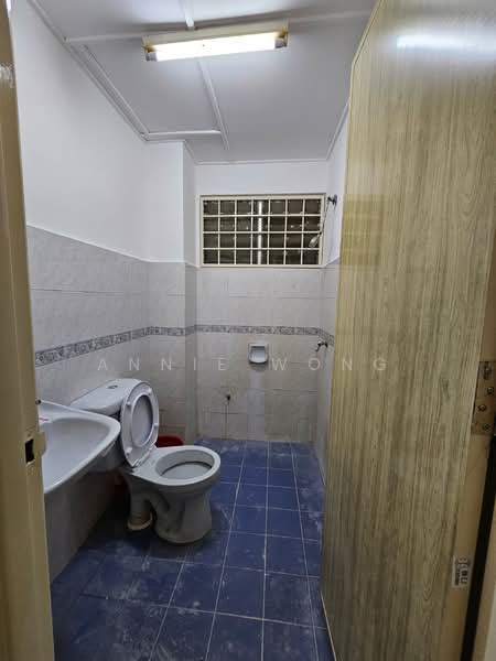 Pangsapuri untuk Disewa di Sri Cassia - Annie Wong - Bathroom - PropertyGuru.com.my