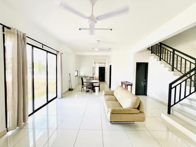 2-storey Terraced House for Sale in Hulu Langat (Selangor) - Hawa Ibrahim - Living Room - PropertyGuru.com.my