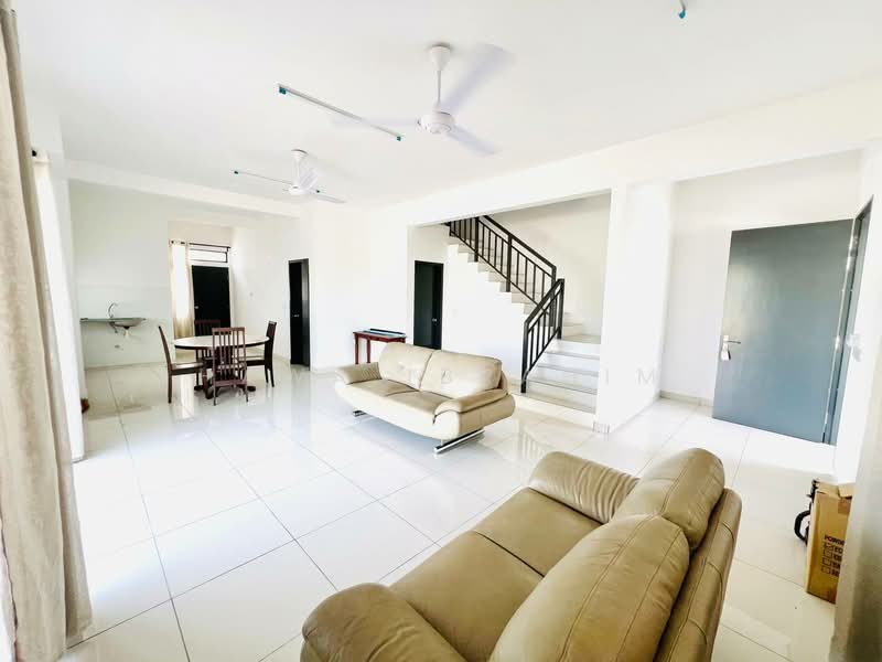 2-storey Terraced House for Sale in Hulu Langat (Selangor) - Hawa Ibrahim - Living Room - PropertyGuru.com.my