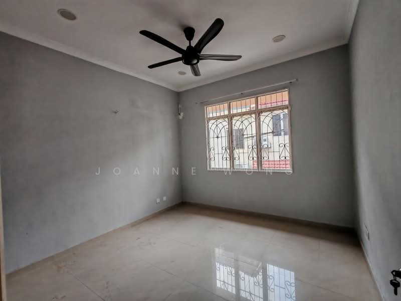 2-storey Terraced House for Rent in Jalan Klang Lama (Old Klang Road) (Kuala Lumpur) - Joanne Wong - Master bedroom - PropertyGuru.com.my