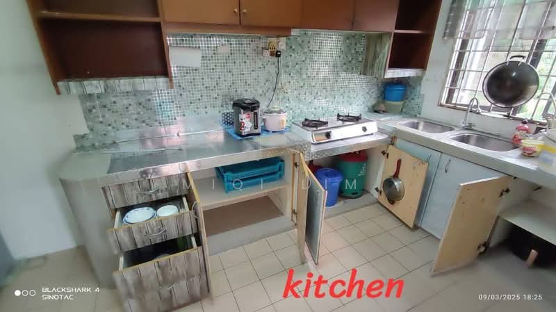Condominium for Sale at Casa Venicia Condominium - MiQi Lim - Kitchen - PropertyGuru.com.my