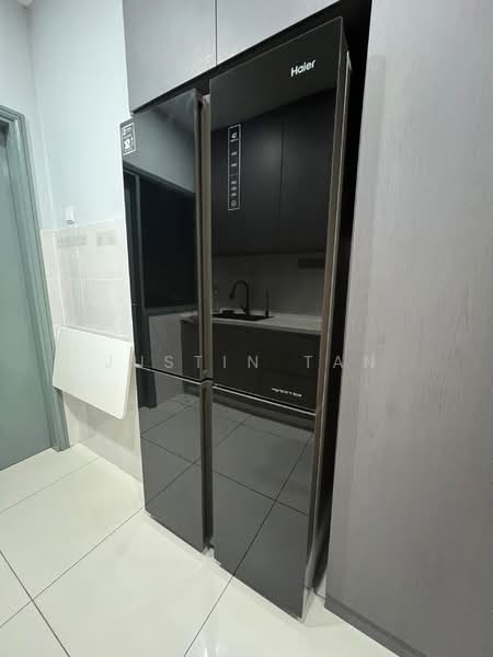 Condominium for Rent at Paraiso Residence @ The Earth - Justin Tan - Kitchen - PropertyGuru.com.my