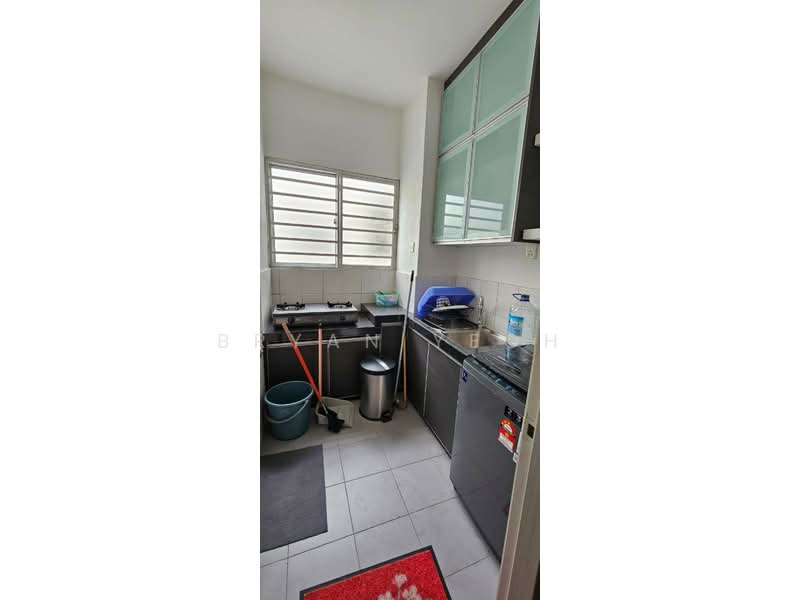 Servis Apartment untuk Disewa di Suri Puteri - Bryan Yeoh - Kitchen - PropertyGuru.com.my