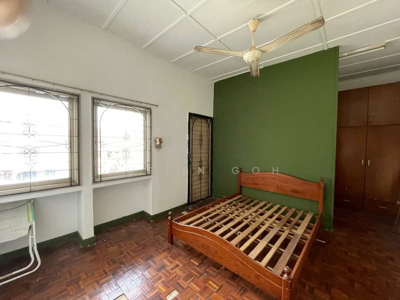 2-storey Terraced House for Sale in Taman Bukit Teratai (Ampang) - Austin Goh - Bedroom - PropertyGuru.com.my