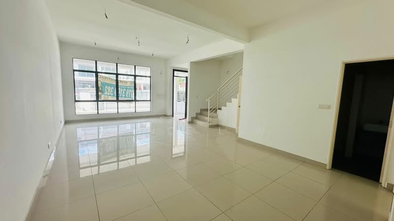 2-storey Terraced House for Sale in Rawang (Selangor) - Alice Low - Living Room - PropertyGuru.com.my