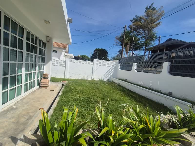 Semi-Detached House for Rent in Tanjung Bungah (Penang) - Chong Chooi Wei - Exterior - PropertyGuru.com.my