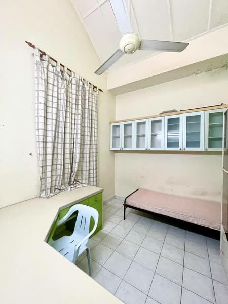 1-storey Terraced House for Sale in Taman Pelangi Indah (Ulu Tiram) - Iden Tan - Bedroom - PropertyGuru.com.my