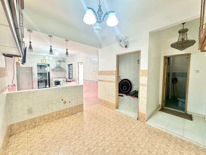 2-storey Terraced House for Sale in Seksyen 7 (Bangi) - Ammeer Nadzrai - Kitchen - PropertyGuru.com.my