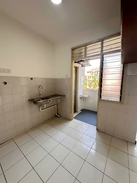 Apartment for Sale at PD Perdana - Roy Law - Kitchen - PropertyGuru.com.my