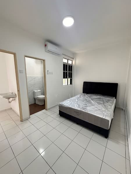 Apartment for Sale at PD Perdana - Roy Law - Bedroom - PropertyGuru.com.my