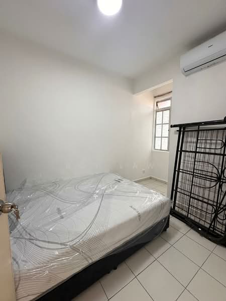 Apartment for Sale at PD Perdana - Roy Law - Bedroom - PropertyGuru.com.my