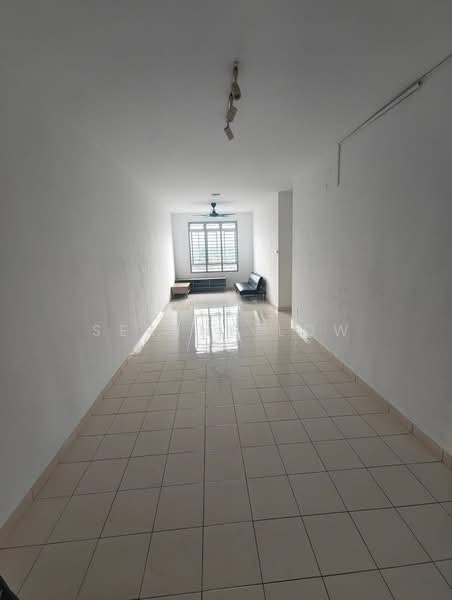 Pangsapuri untuk Dijual di Denai Nusantara Apartment - Serene Low - Living Room - PropertyGuru.com.my