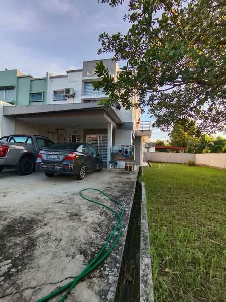 2-storey Terraced House for Sale in Setia Tropika (Johor Bahru) - Shela Lim - Exterior - PropertyGuru.com.my