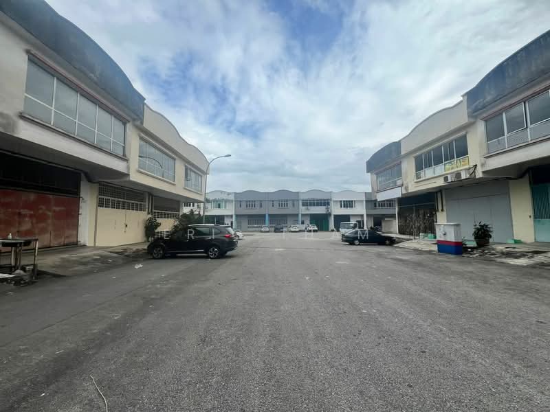 Warehouse for Sale in Taman Perindustrian Tago (Kepong) - Eric Tham - Exterior - PropertyGuru.com.my