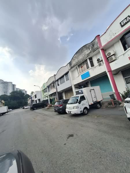 Warehouse for Sale in Taman Perindustrian Tago (Kepong) - Eric Tham - Exterior - PropertyGuru.com.my