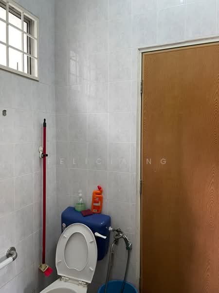 Terraced House for Sale in Taman Mayang (Petaling Jaya) - Felicia Ng - Bathroom - PropertyGuru.com.my