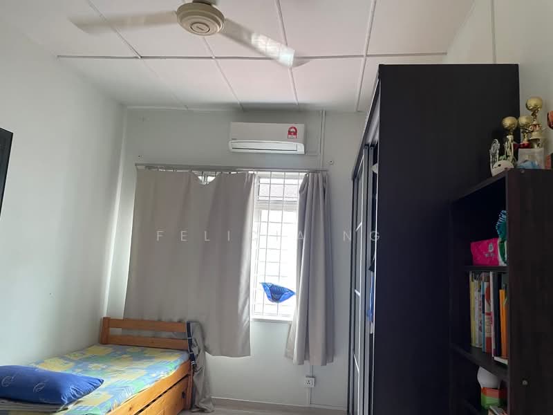 Terraced House for Sale in Taman Mayang (Petaling Jaya) - Felicia Ng - Bedroom - PropertyGuru.com.my