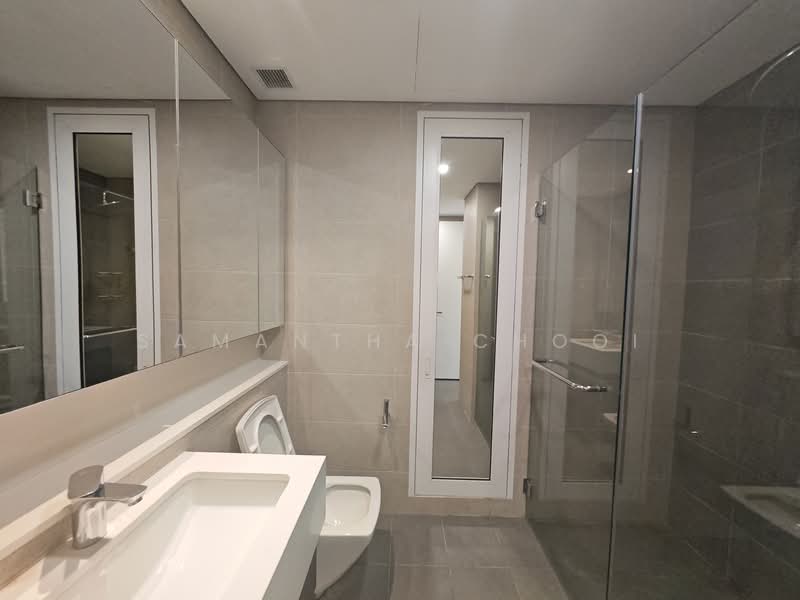 Servis Apartment untuk Disewa di TRX Residences - Samantha Chooi - Bathroom - PropertyGuru.com.my