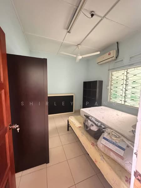 1-storey Terraced House for Sale in Johor Bahru (Johor) - Shirley Pang - Bedroom - PropertyGuru.com.my