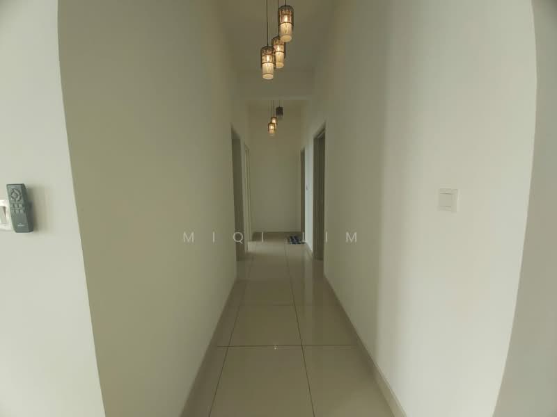 Kondominium untuk Disewa di Skyvilla @ D'Island - MiQi Lim - Corridor - PropertyGuru.com.my