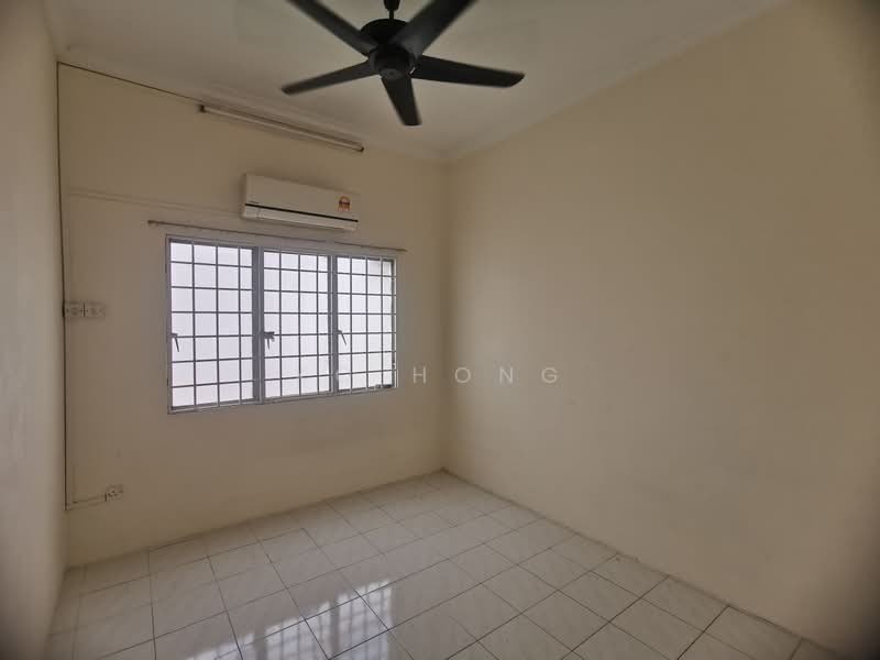 For Rent - Selayang Court