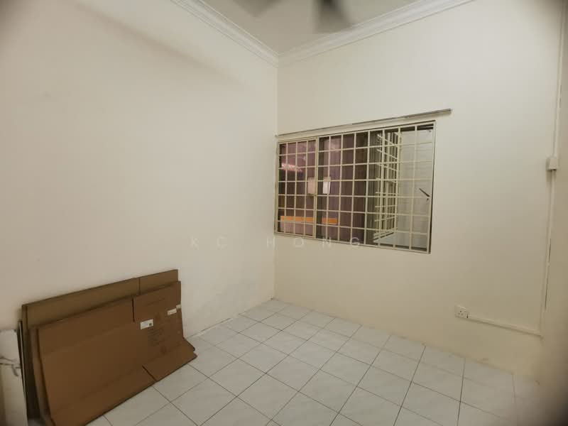 For Rent - Selayang Court