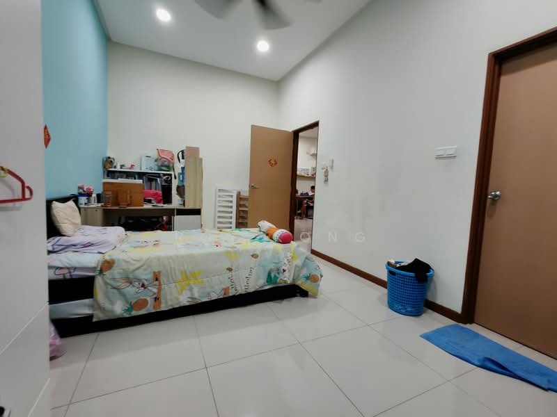 Rumah Berkembar untuk Dijual di Seri Kembangan (Selangor) - Roy Kong - Bedroom - PropertyGuru.com.my