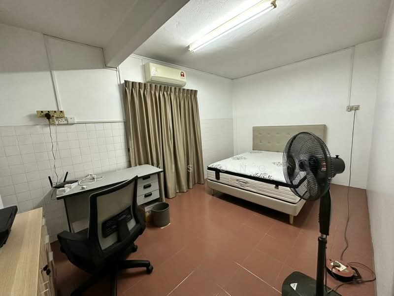 2.5-storey Terraced House for Sale in Selayang (Batu Caves) - Davis Ong - Bedroom - PropertyGuru.com.my