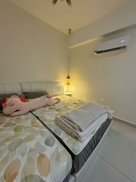 Kondominium untuk Dijual di Tropicana Bay Residences - Apple Yeap - Bedroom - PropertyGuru.com.my