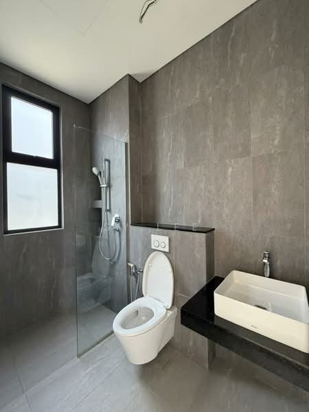Bungalow for Rent in Bandar Gamuda Cove (Dengkil) - SY Lee - Bathroom - PropertyGuru.com.my