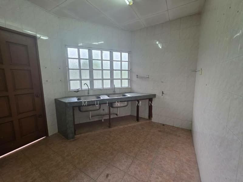 2-storey Terraced House for Sale in Seksyen 9 (Shah Alam) - Muin Mn - Kitchen - PropertyGuru.com.my