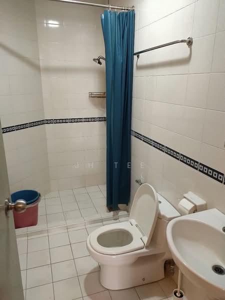 Service Residence for Sale at Windsor Tower - JH Tee - Bathroom - PropertyGuru.com.my