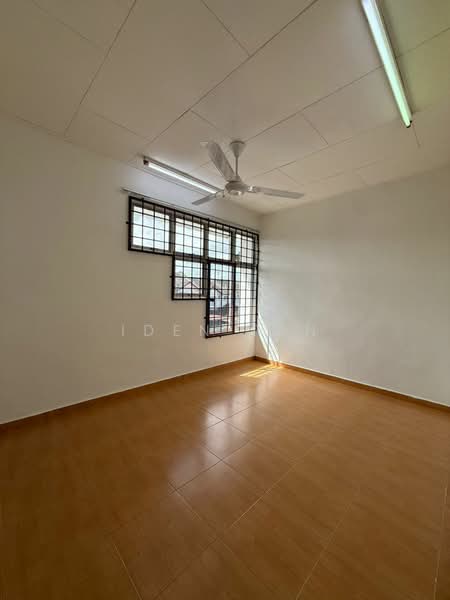2-storey Terraced House for Sale in Taman Muhibbah (Kulai) - Iden Tan - Interior - PropertyGuru.com.my