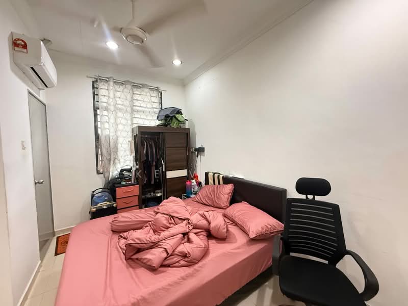 2-storey Terraced House for Sale in Taman Seri Orkid (Skudai) - Kelvin . - Bedroom - PropertyGuru.com.my