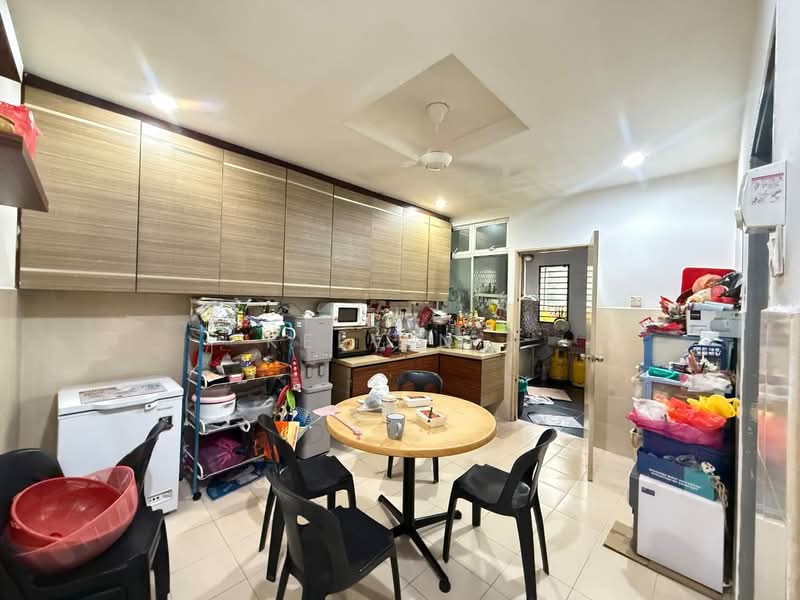 2-storey Terraced House for Sale in Taman Seri Orkid (Skudai) - Kelvin . - Kitchen - PropertyGuru.com.my