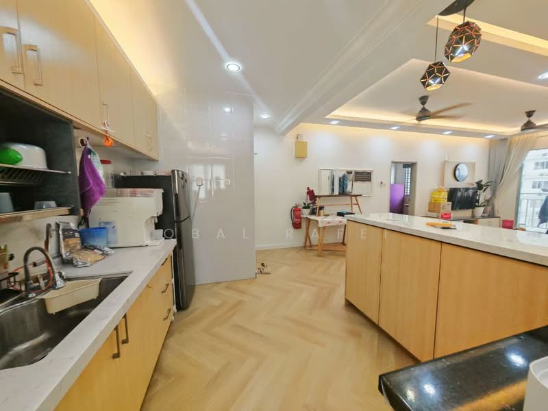 Pangsapuri untuk Dijual di Vesta View - Iqbal Rafei - Kitchen - PropertyGuru.com.my