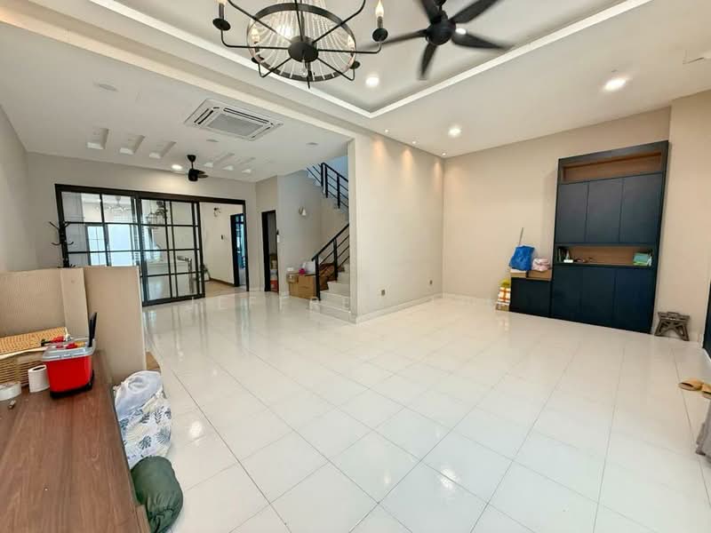 Rumah Teres 2 Tingkat untuk Dijual di Pulai (Johor) - Jeffrey Lim - Living Room - PropertyGuru.com.my