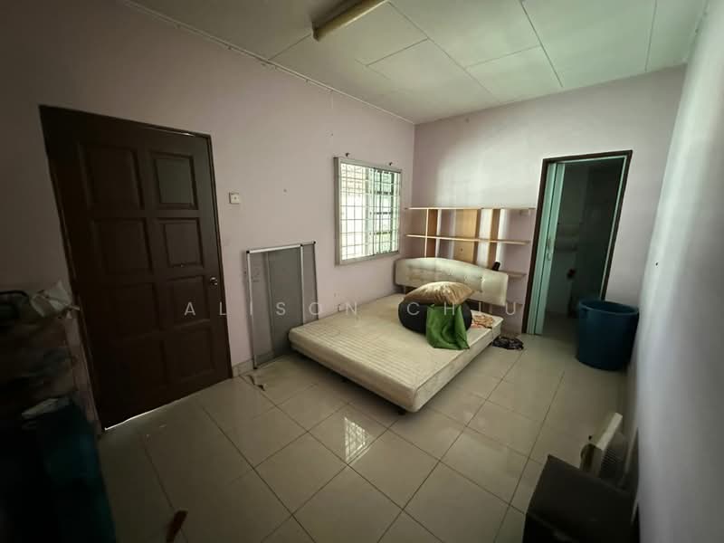 2-storey Terraced House for Sale in Taman Bukit Maluri (Kepong) - Alison Chiu - Bedroom - PropertyGuru.com.my