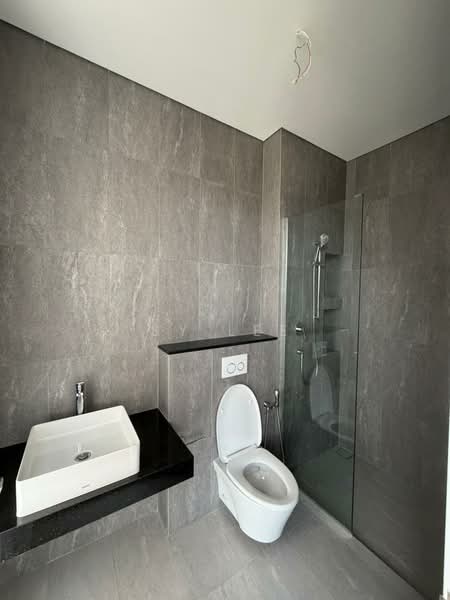 Bungalow for Rent in Bandar Gamuda Cove (Dengkil) - SY Lee - Bathroom - PropertyGuru.com.my