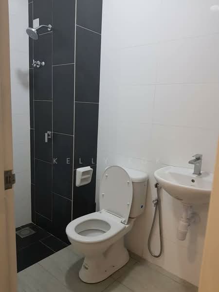 Servis Apartment untuk Disewa di Seasons Garden Residences - Kelly Kok - Bathroom - PropertyGuru.com.my