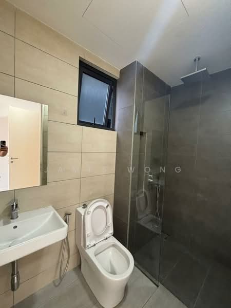 Servis Apartment untuk Disewa di Sky Meridien - James Wong - Bathroom - PropertyGuru.com.my